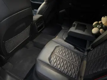 RSQ8 Akrapovic 305Km/h Ceramic Dynamik Gar 12/26