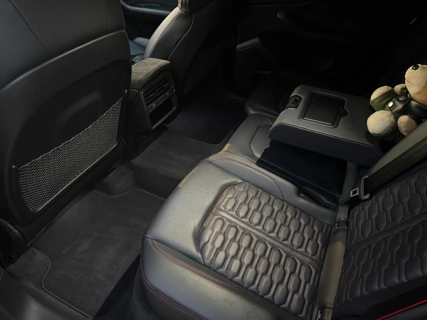 RSQ8 Akrapovic 305Km/h Ceramic Dynamik Gar 12/26