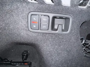 RSQ8 Akrapovic 305Km/h Ceramic Dynamik Gar 12/26