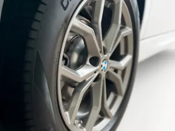 X3 xDrive 20d xLine M Sportfahrwerk HUD AHK