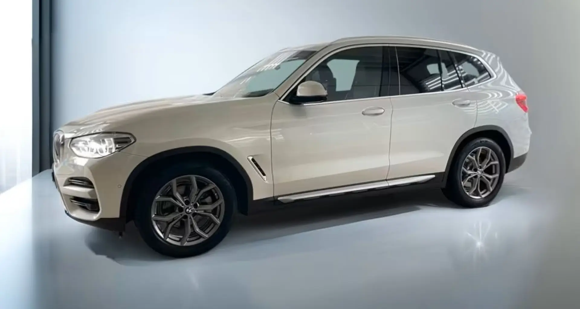 X3 xDrive 20d xLine M Sportfahrwerk HUD AHK