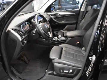 X3 xDrive 20 d LEDER SHZ PDC LED ACC HIFI