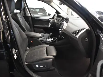 X3 xDrive 20 d LEDER SHZ PDC LED ACC HIFI