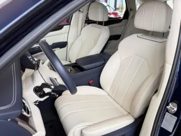 Bentayga Panorama HUD Massage