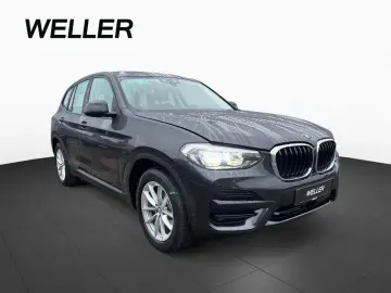 BMW X3 xDr20i Advantage AHK Pano StHz HUD Memo ACC