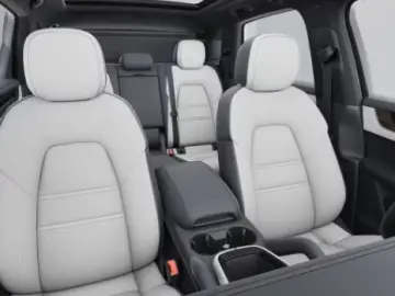 Cayenne E-Hybrid/Matrix/Passanger Display/Panoramic/360/Vent