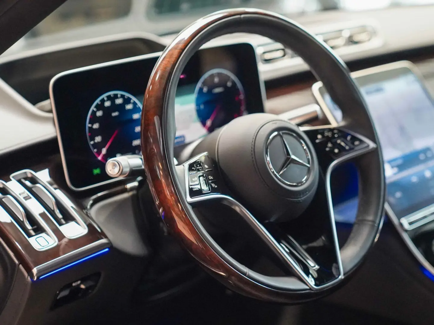 Mercedes-Benz S 350 d 4M Exklusiv HeadUp AMG Panorama