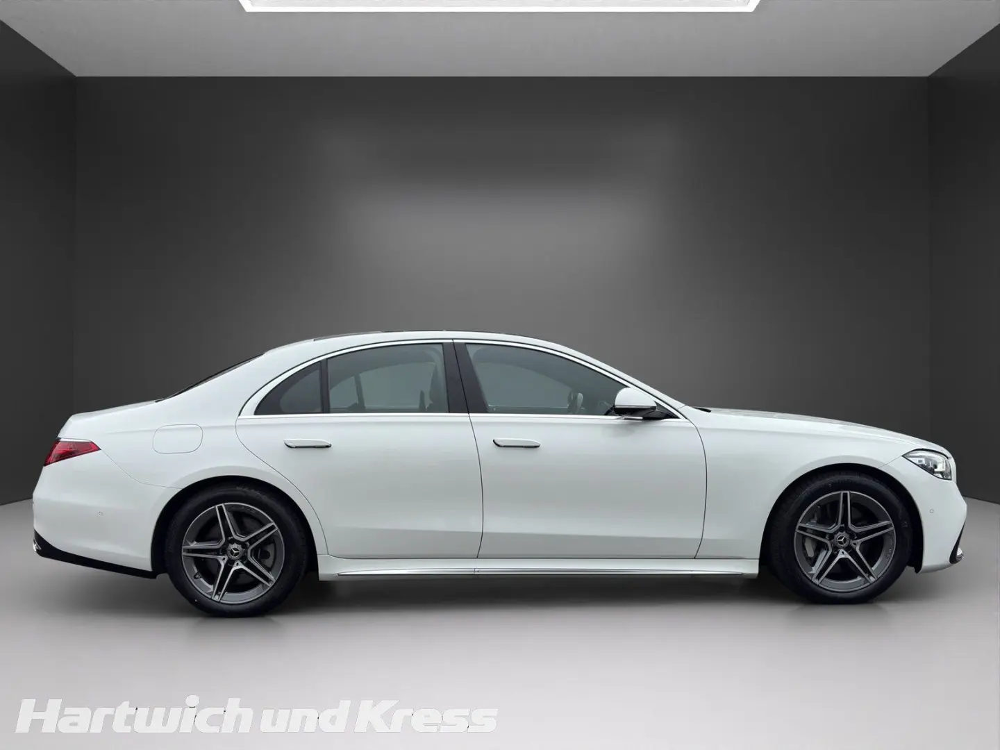 Mercedes-Benz S 580 AMG Line 4M+E-ActiveBodyControl+Pano
