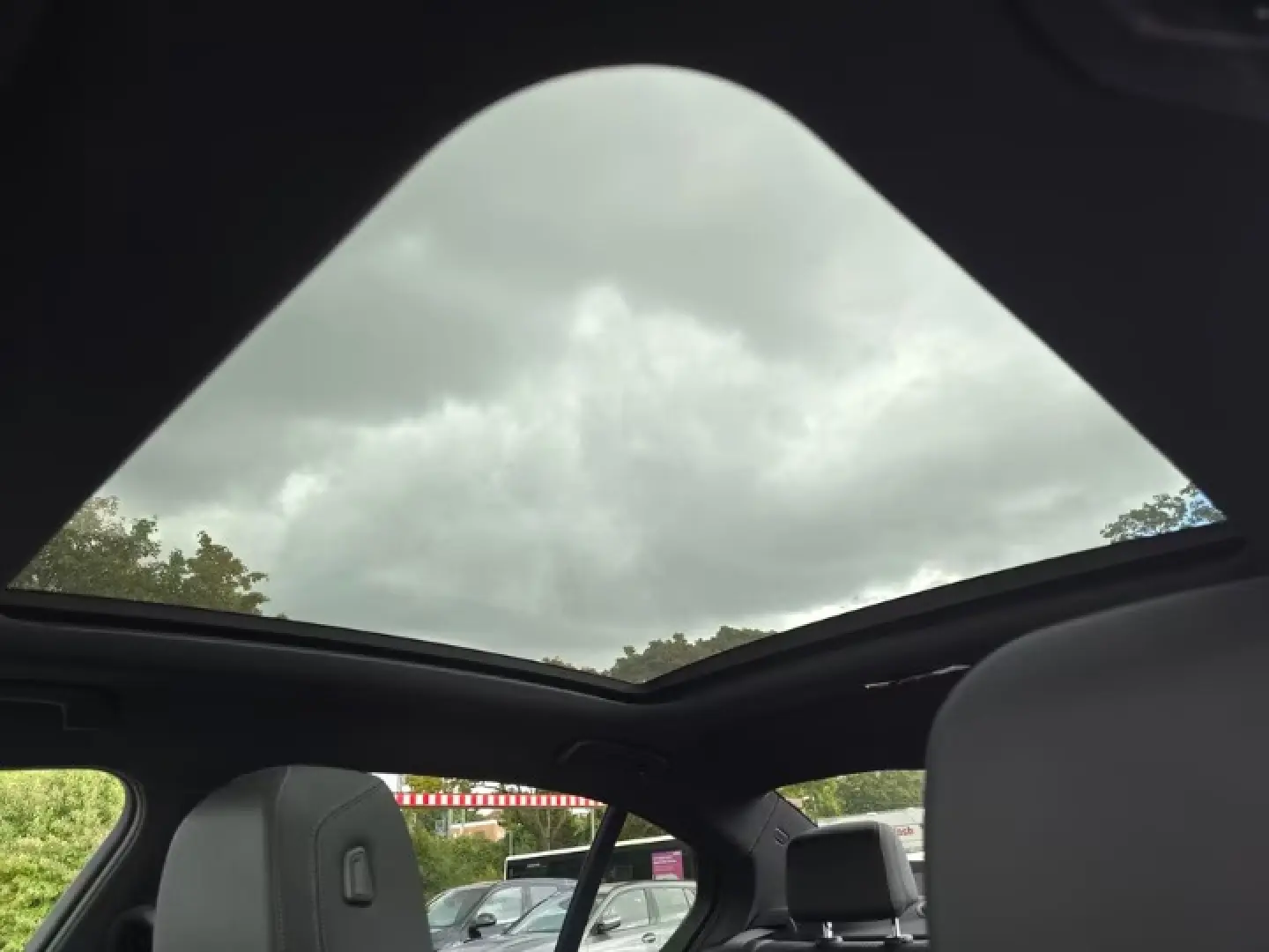 BMW 520i M Sportpaket Komfortsitze Panorama