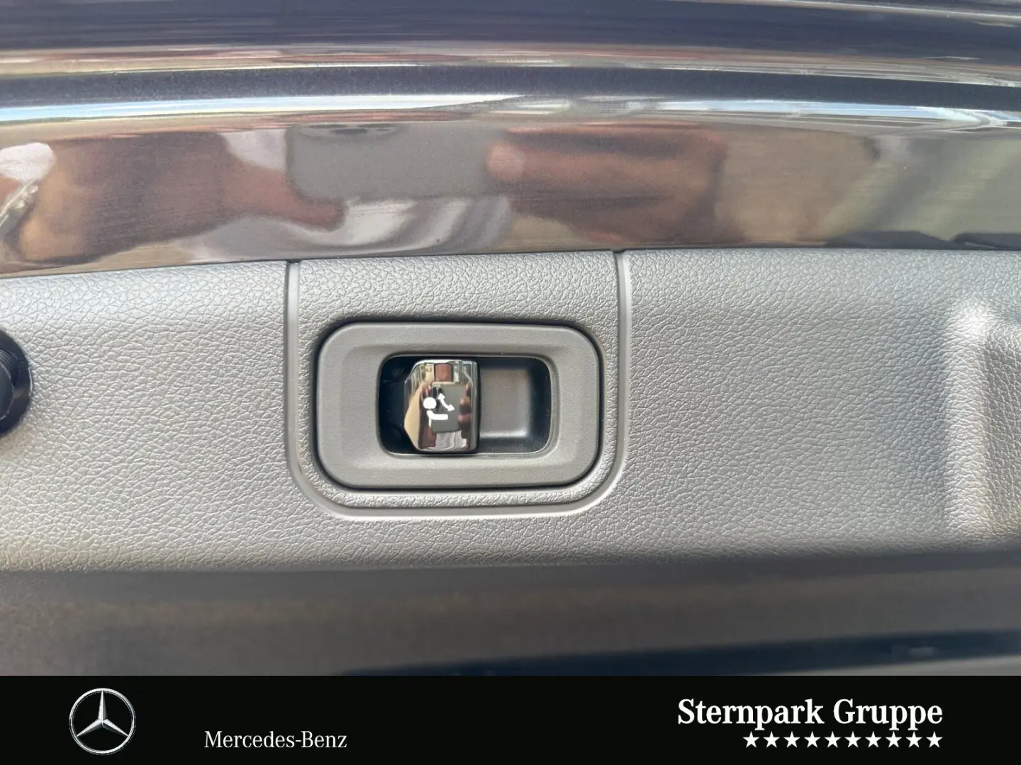E 220 d 4M Exclusive/HYPERSCREEN/Ventilation/360/Burmester