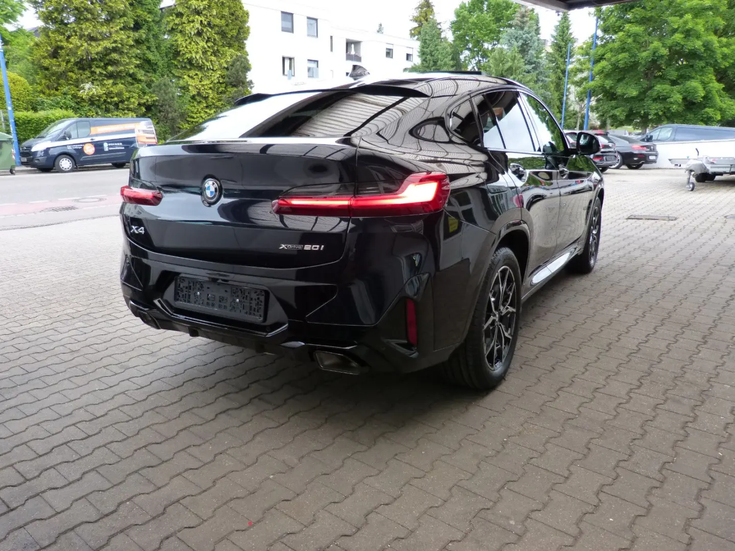 BMW X4 xDrive 20i M Sport PANORAMA AHK HIFI NAVI