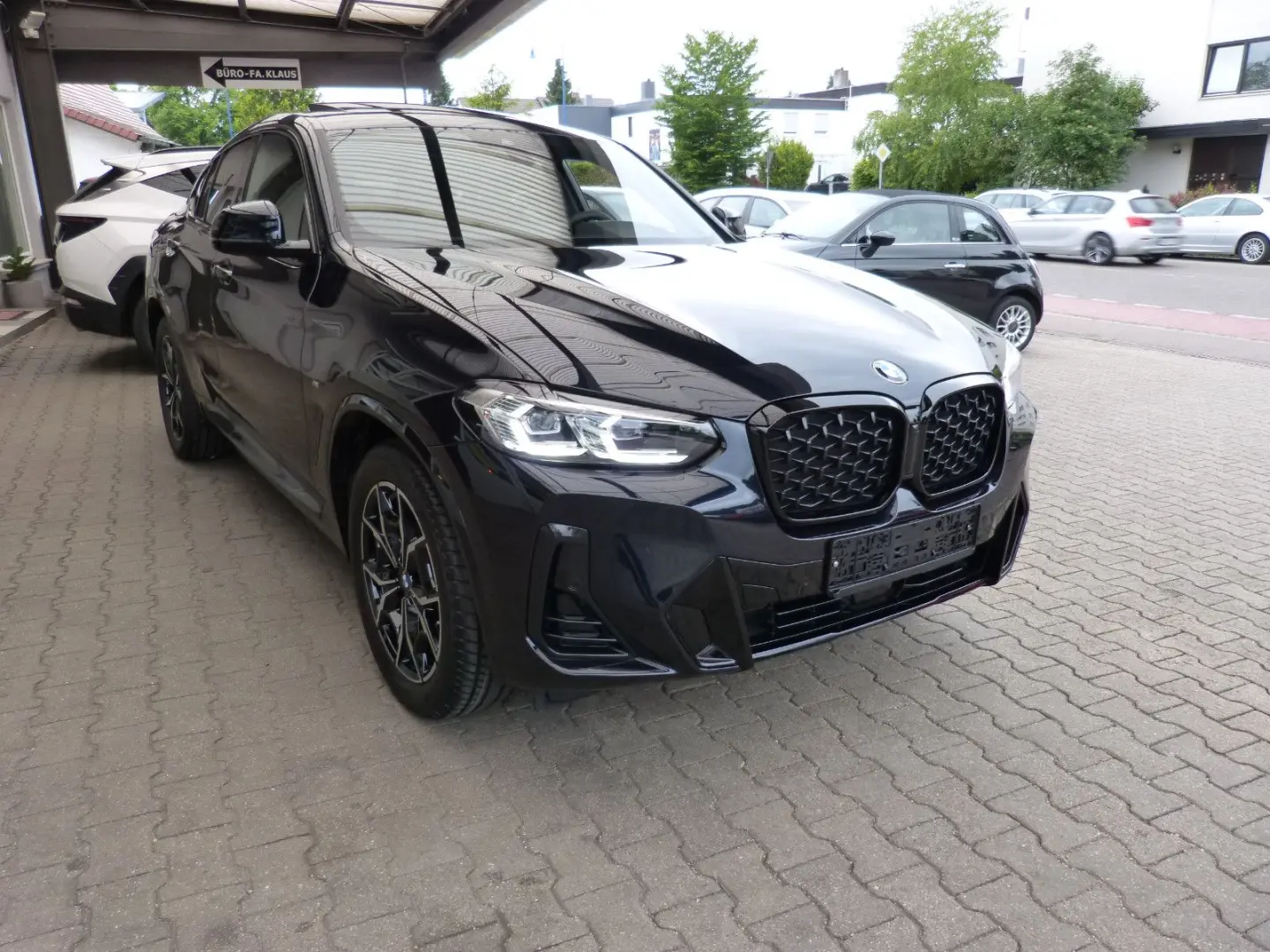 BMW X4 xDrive 20i M Sport PANORAMA AHK HIFI NAVI
