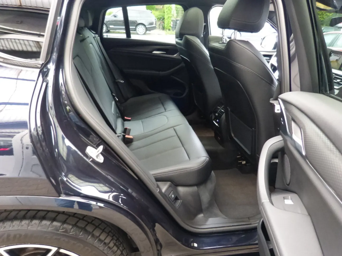 BMW X4 xDrive 20i M Sport PANORAMA AHK HIFI NAVI