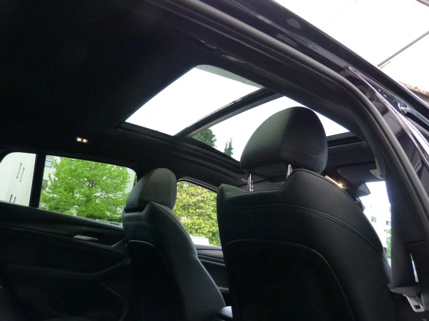 BMW X4 xDrive 20i M Sport PANORAMA AHK HIFI NAVI