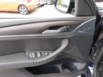 BMW X4 xDrive 20i M Sport PANORAMA AHK HIFI NAVI