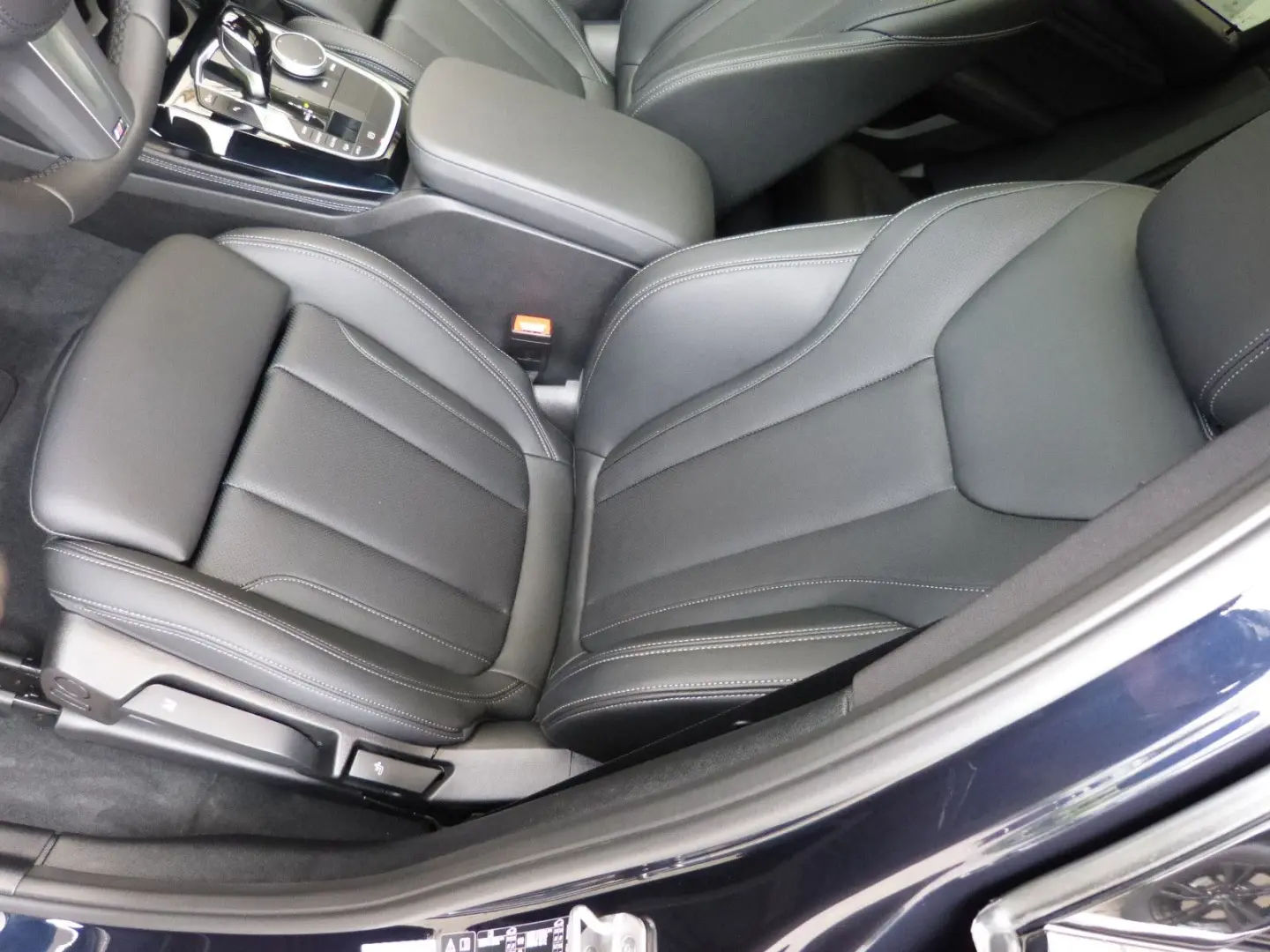 BMW X4 xDrive 20i M Sport PANORAMA AHK HIFI NAVI
