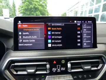 BMW X4 xDrive 20i M Sport PANORAMA AHK HIFI NAVI