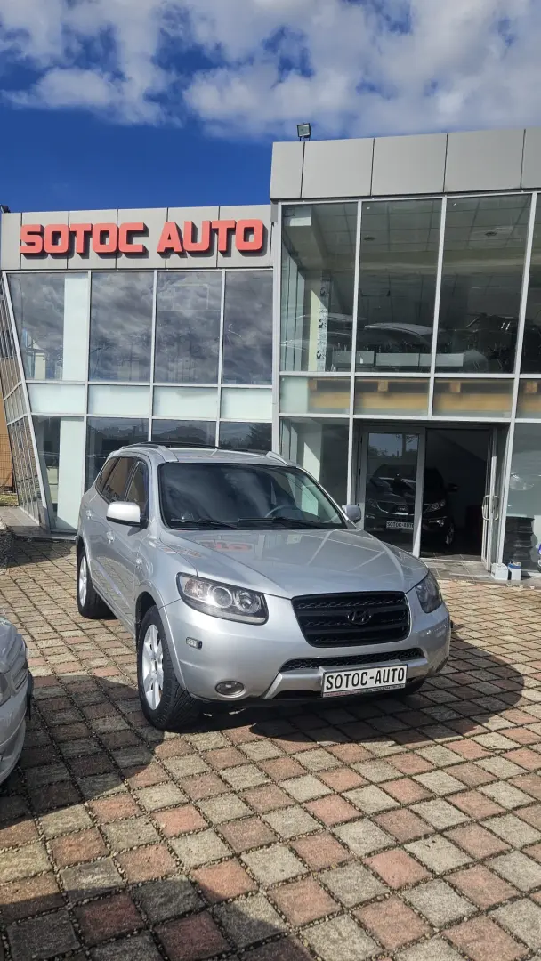 Hyundai Santa Fe 7 locuri