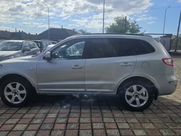Hyundai Santa Fe 7 locuri