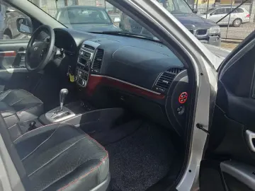 Hyundai Santa Fe 7 locuri