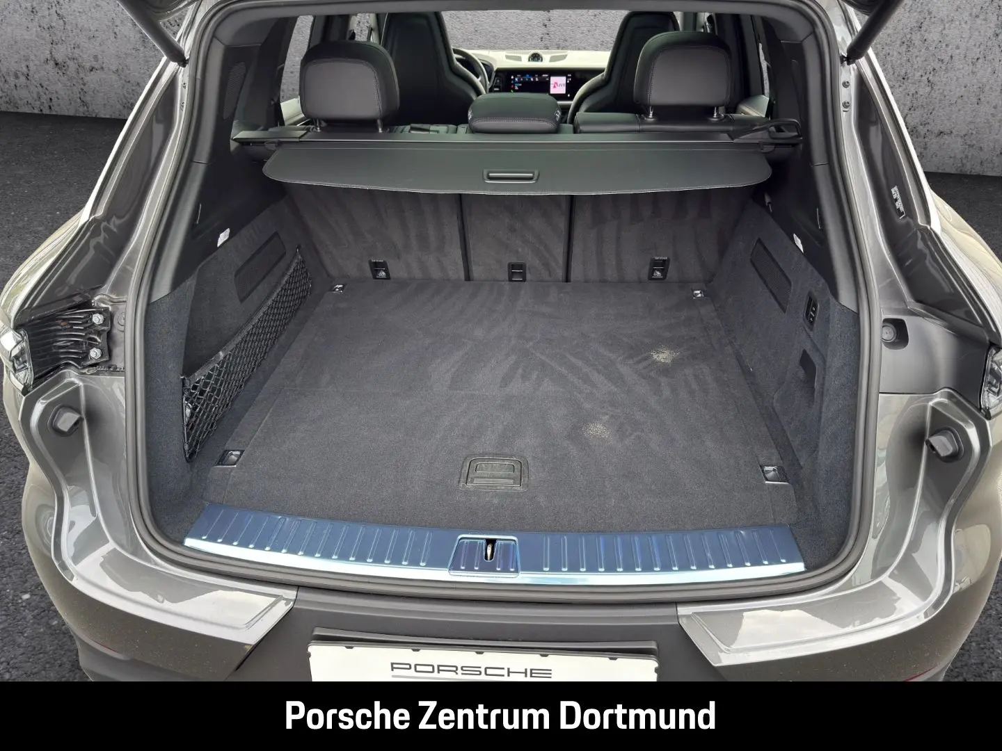 Cayenne E-Hybrid BOSE LED-Matrix Panoramadach