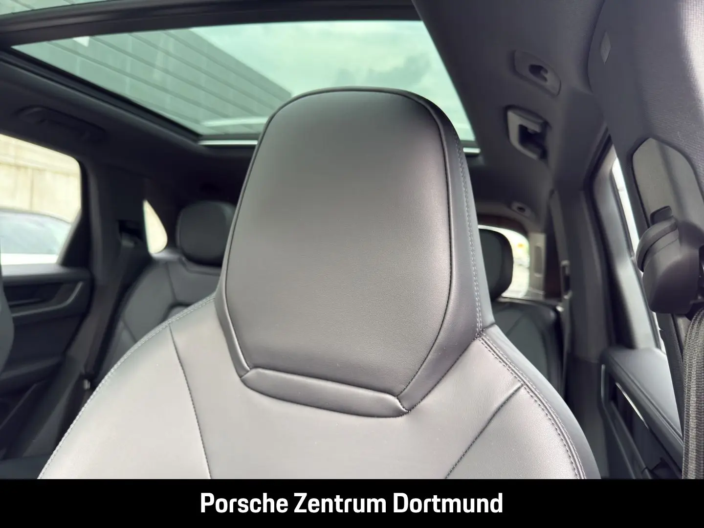 Cayenne E-Hybrid BOSE LED-Matrix Panoramadach