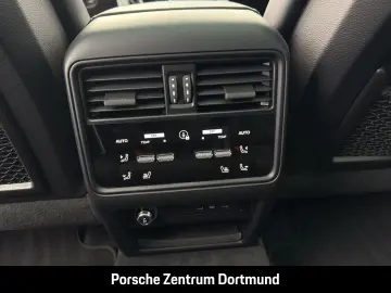 Cayenne E-Hybrid BOSE LED-Matrix Panoramadach