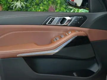 X7*40d*xDRIVE*PANO*HUD*CAMERA*7-SEATS*