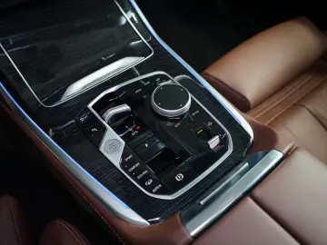 X7*40d*xDRIVE*PANO*HUD*CAMERA*7-SEATS*