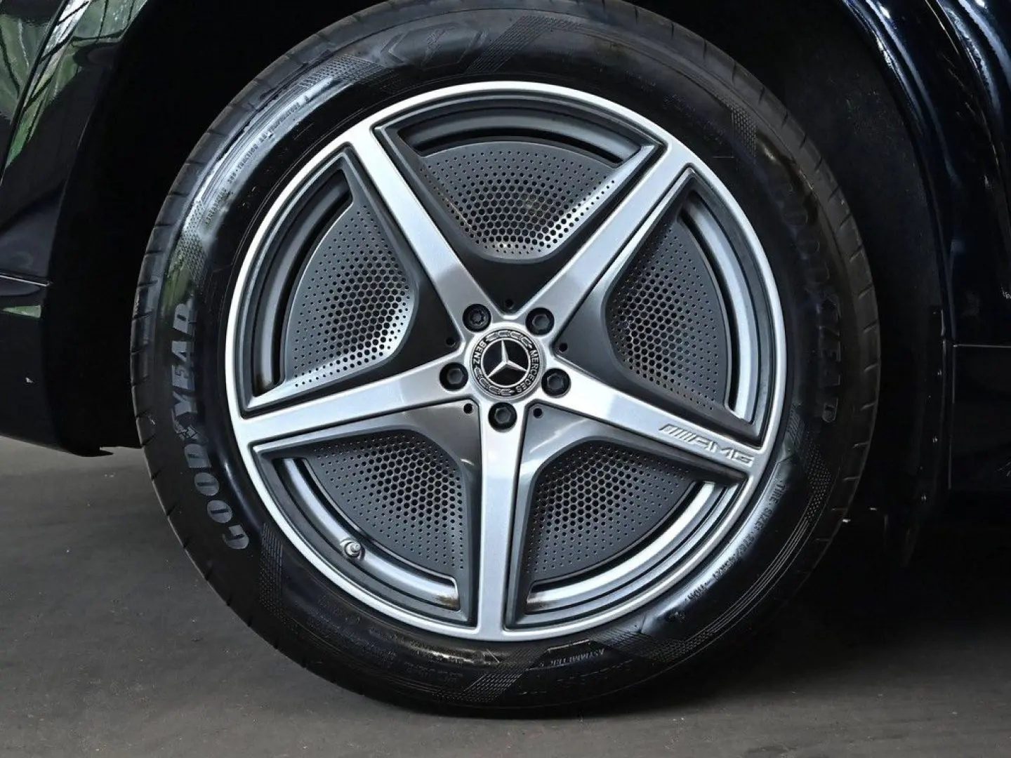 EQS SUV 580 4M AMG Sport Premium+ Hyperscreen AH