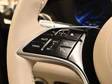 EQS SUV 580 4M AMG Sport Premium+ Hyperscreen AH
