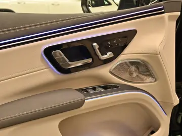 EQS SUV 580 4M AMG Sport Premium+ Hyperscreen AH