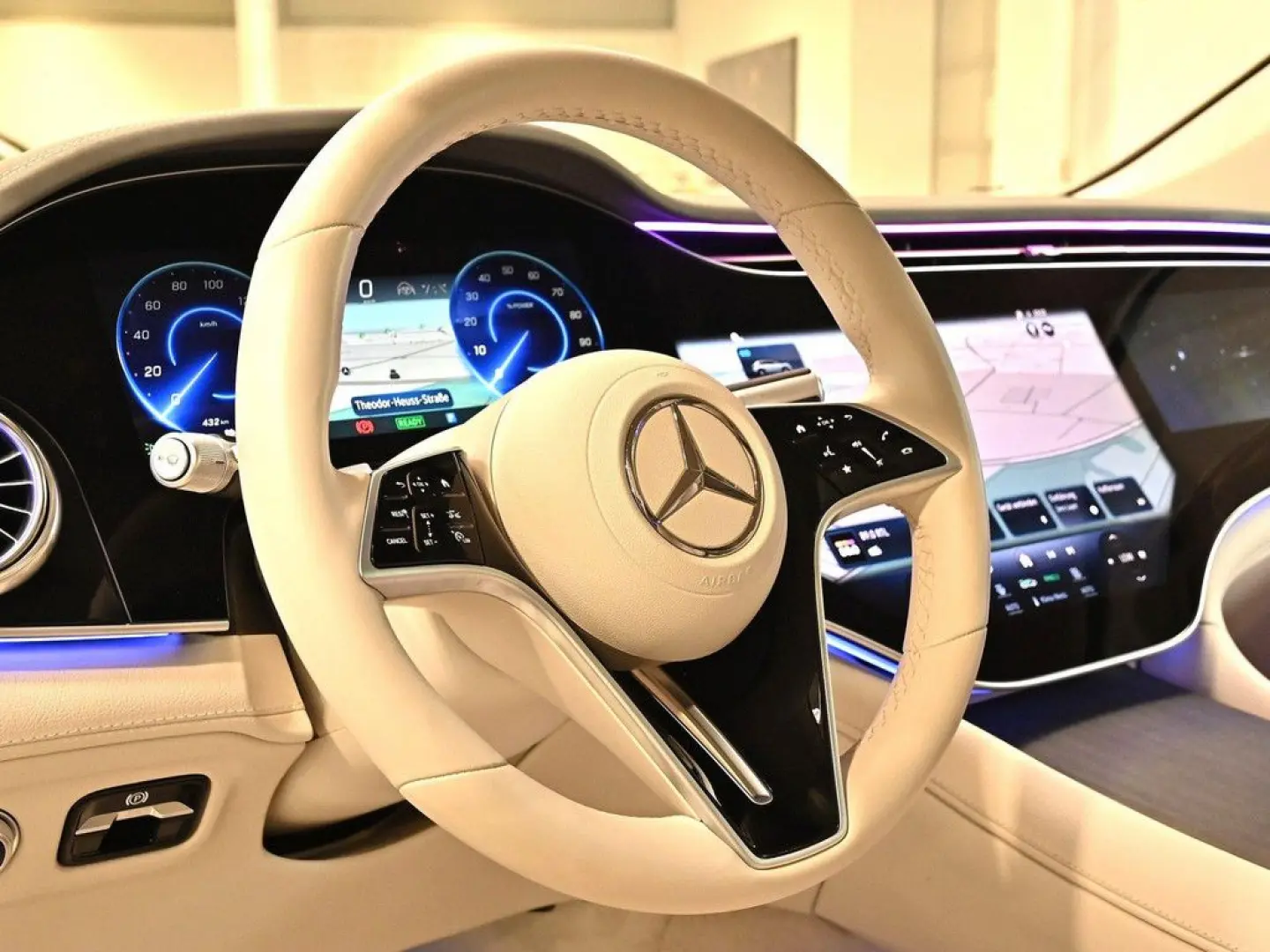 EQS SUV 580 4M AMG Sport Premium+ Hyperscreen AH