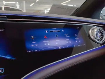 EQS 53 AMG 4M+ MANUFAKTUR/Hyper/Pano/TV/Distr/21