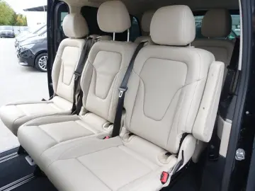 V 300 d AVANTGARDE 4M lang MOPF Distronic+AHK2,5