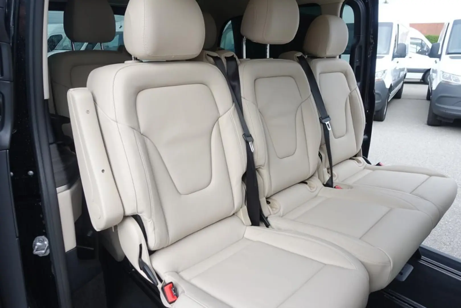 V 300 d AVANTGARDE 4M lang MOPF Distronic+AHK2,5