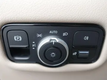 V 300 d AVANTGARDE 4M lang MOPF Distronic+AHK2,5