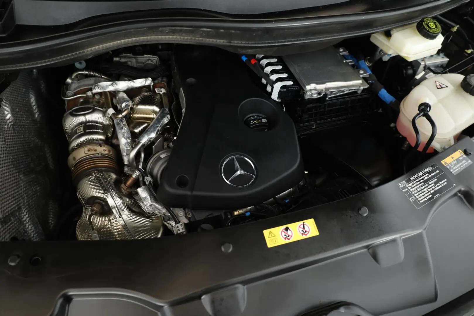 V 300 d 4M lang Avantgarde AMG 8 Pan Nav ACC Kam