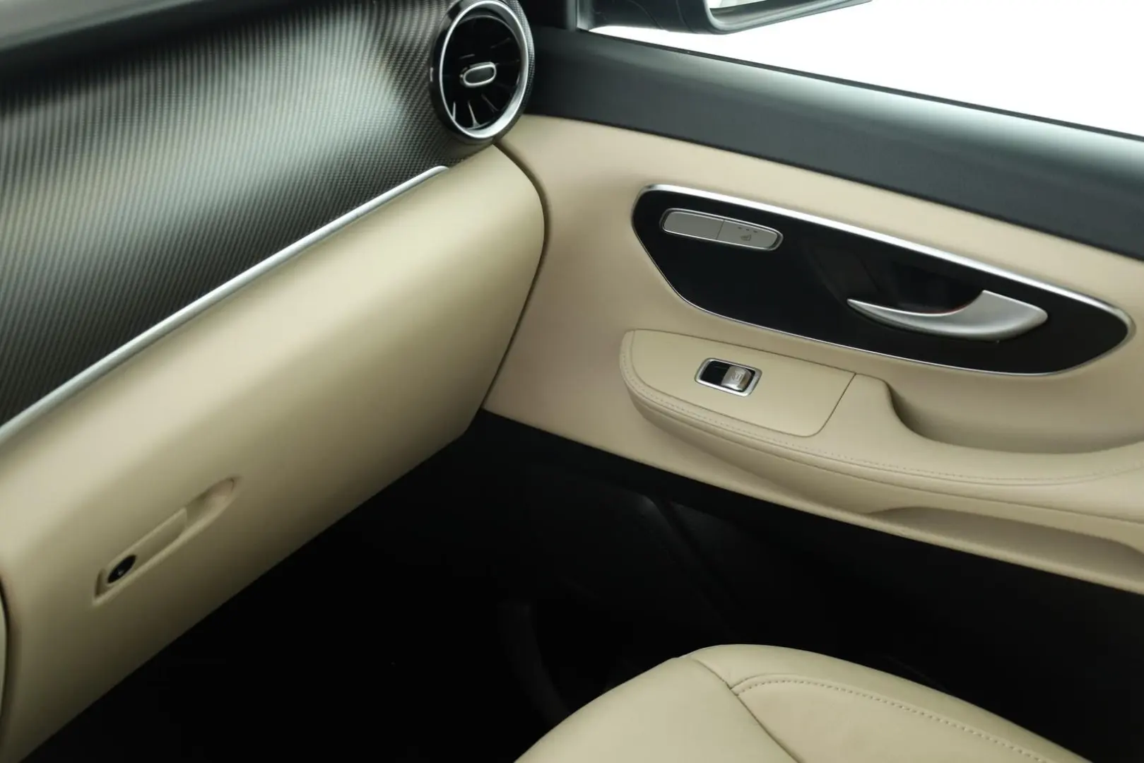V 300 d 4M lang Avantgarde AMG 8 Pan Nav ACC Kam
