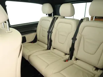 V 300 d 4M lang Avantgarde AMG 8 Pan Nav ACC Kam
