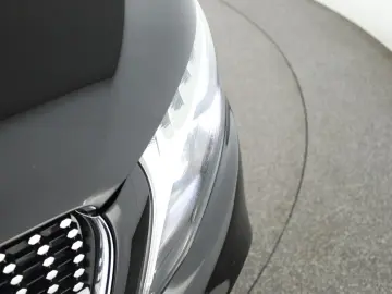 V 300 d 4M lang Avantgarde AMG 8 Pan Nav ACC Kam