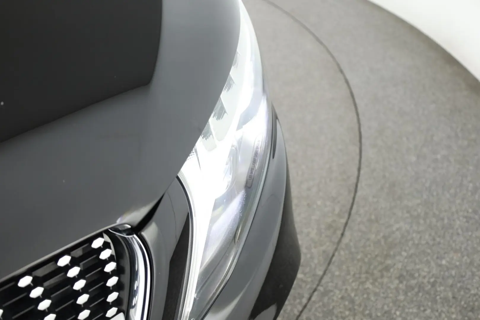 V 300 d 4M lang Avantgarde AMG 8 Pan Nav ACC Kam