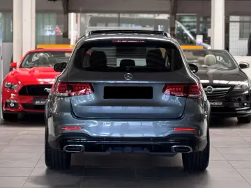 GLC 300 GLC 300d 4Matic*AMG-Line*1.Hand*Pano*AHK