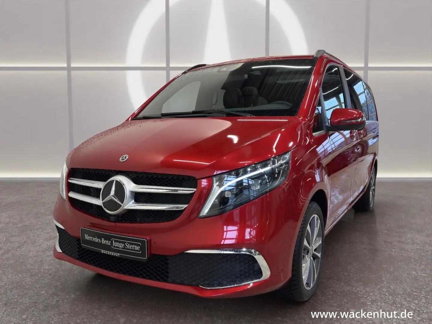 V 300 d 4M AVANT+ED+L+TISCH+SPORT+AHK+TARTUFO+
