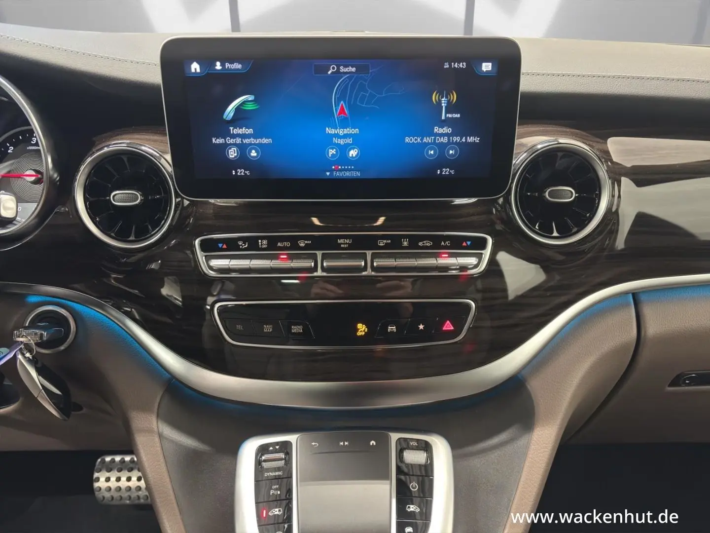 V 300 d 4M AVANT+ED+L+TISCH+SPORT+AHK+TARTUFO+