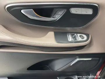 V 300 d 4M AVANT+ED+L+TISCH+SPORT+AHK+TARTUFO+