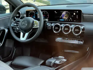 Mercedes-Benz A