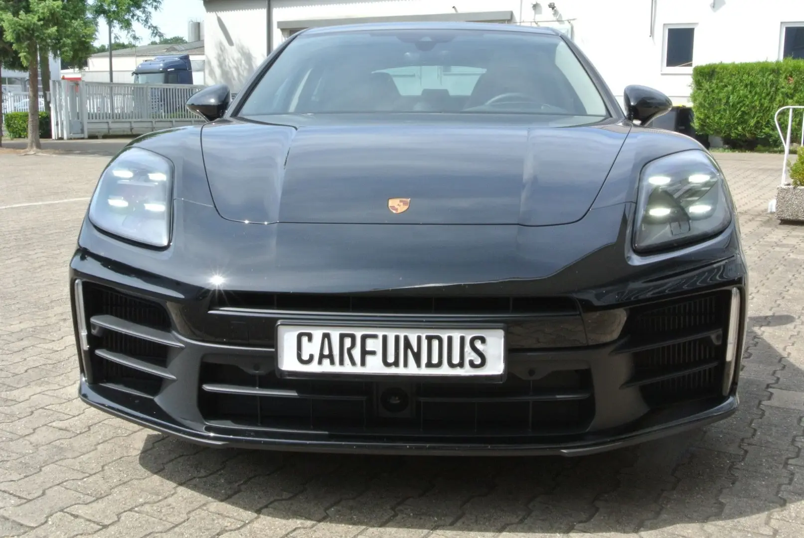 Panamera 4 E-Hybrid,faceift,schw/beig,21