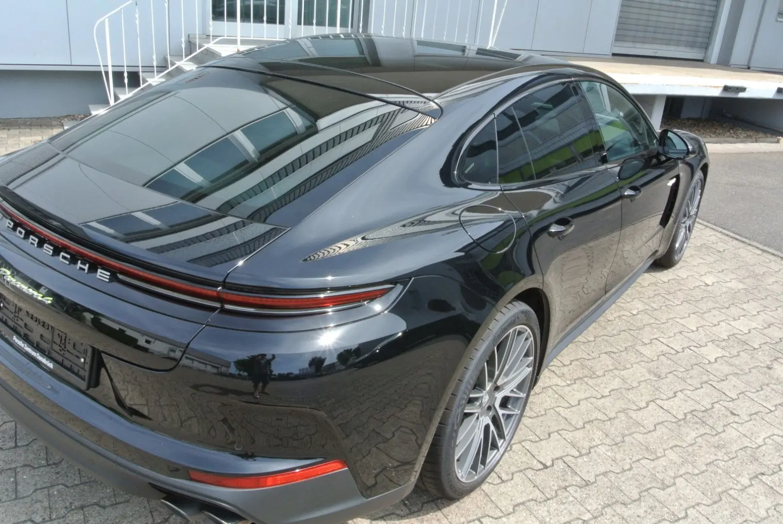 Panamera 4 E-Hybrid,faceift,schw/beig,21