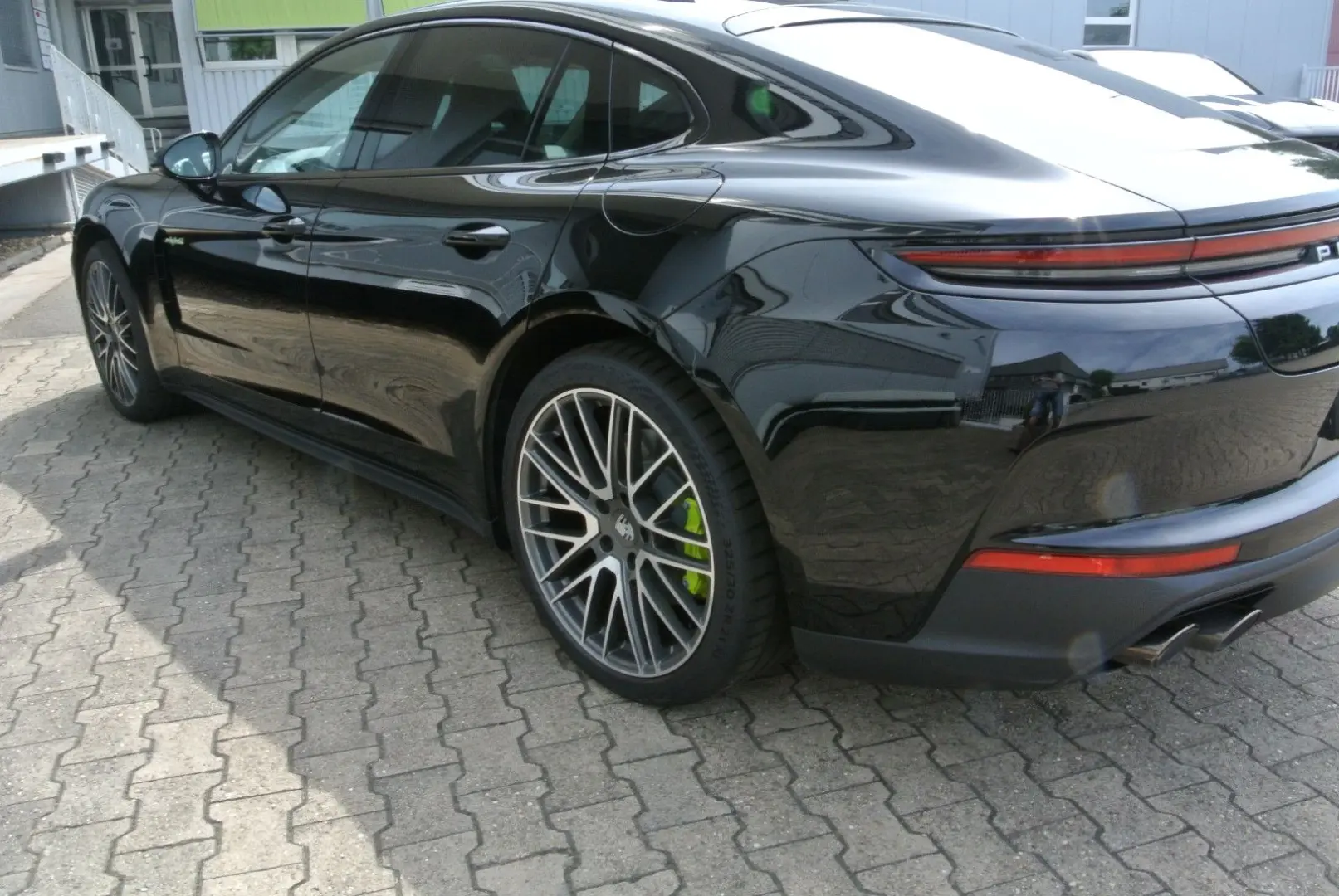 Panamera 4 E-Hybrid,faceift,schw/beig,21